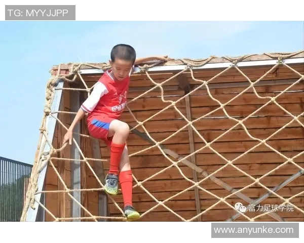 杨娜专访：从球场到人生的转折与成长之路