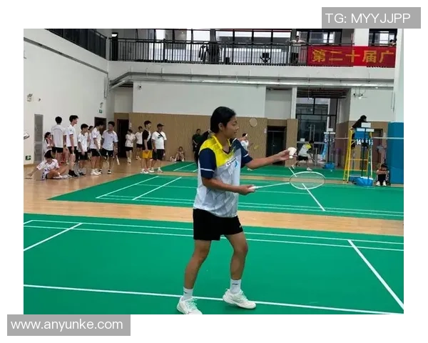 广州羽毛球队配合变革引发热议探索新战术提升团队协作能力