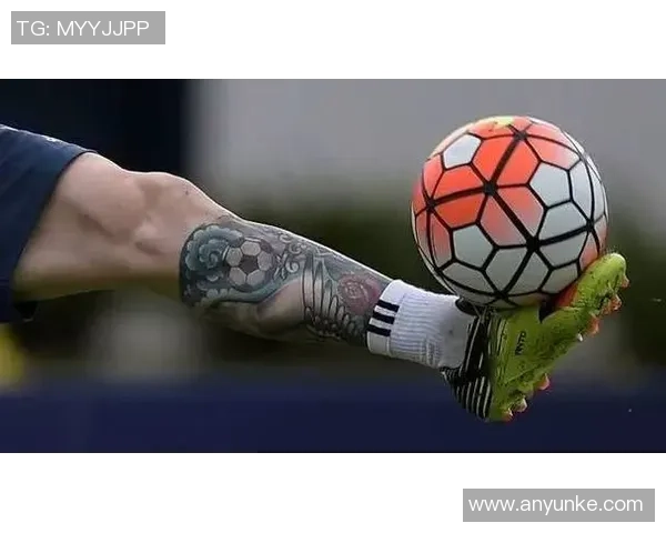 最火纹身足球明星盘点与他们背后的故事与意义解析 最火纹身足球明星盘点与他们背后的故事与意义解析