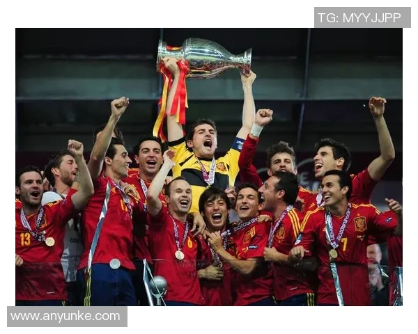 西班牙足球传奇:那些年我们追逐的老明星们的辉煌故事 西班牙足球传奇:那些年我们追逐的老明星们的辉煌故事