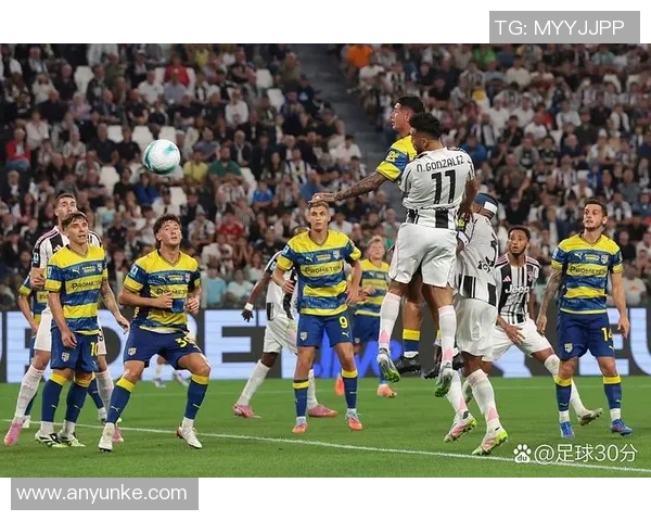 足球明星炫酷壁纸大集合尽享球场风采与激情瞬间的视觉盛宴 足球明星炫酷壁纸大集合尽享球场风采与激情瞬间的视觉盛宴